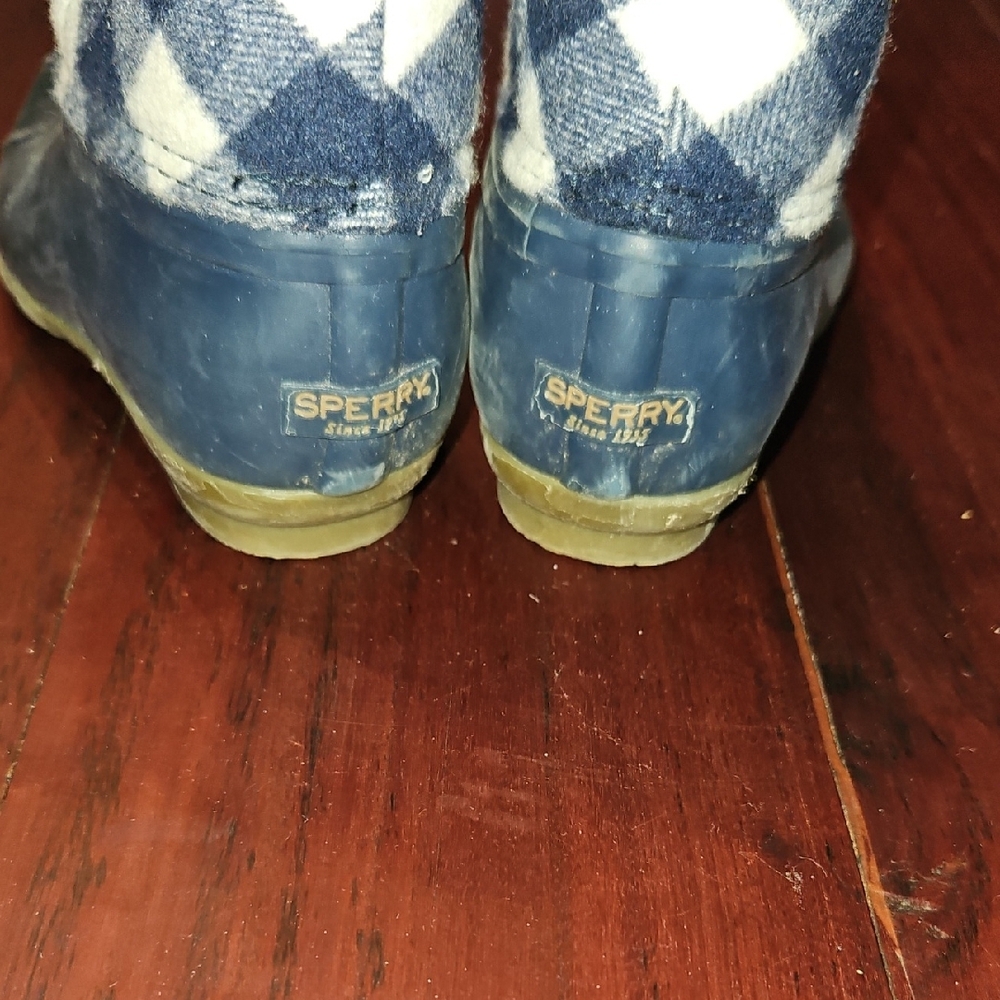 Kids Plaid Duck Boots - Navy and Tan - Picture 9 of 9